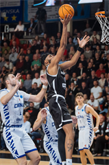 Kvalifikácia Európskeho pohára FIBA: BC Prievidza - Cibona Záhreb 101:94 (Vladimír Králik)