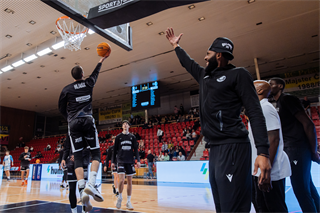 3. kolo TIPOS SBL: BC Prievidza - Nitra Blue Wings 72:74 (Vladimír Králik)