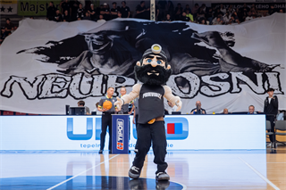 3. kolo TIPOS SBL: BC Prievidza - Nitra Blue Wings 72:74 (Vladimír Králik)