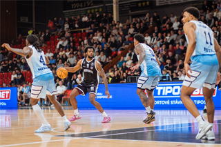 3. kolo TIPOS SBL: BC Prievidza - Nitra Blue Wings 72:74 (Vladimír Králik)
