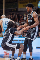 3. kolo TIPOS SBL: BC Prievidza - Nitra Blue Wings 72:74 (Vladimír Králik)