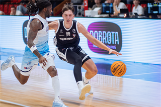 3. kolo TIPOS SBL: BC Prievidza - Nitra Blue Wings 72:74 (Vladimír Králik)