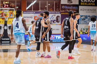 3. kolo TIPOS SBL: BC Prievidza - Nitra Blue Wings 72:74 (Vladimír Králik)