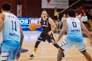 3. kolo TIPOS SBL: BC Prievidza - Nitra Blue Wings 72:74 (Vladimír Králik)