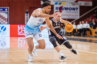 3. kolo TIPOS SBL: BC Prievidza - Nitra Blue Wings 72:74 (Vladimír Králik)