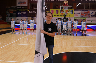 3. kolo TIPOS SBL: BC Prievidza - Nitra Blue Wings 72:74 (Ladislav Szibilla)	