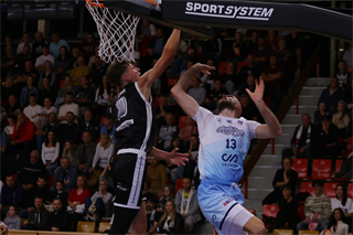 3. kolo TIPOS SBL: BC Prievidza - Nitra Blue Wings 72:74 (Ladislav Szibilla)	