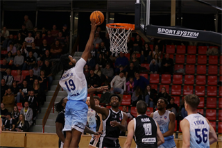 3. kolo TIPOS SBL: BC Prievidza - Nitra Blue Wings 72:74 (Ladislav Szibilla)	