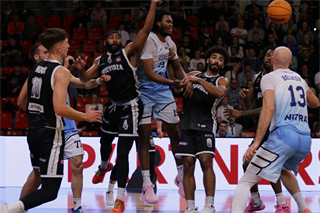3. kolo TIPOS SBL: BC Prievidza - Nitra Blue Wings 72:74 (Ladislav Szibilla)	