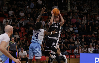 3. kolo TIPOS SBL: BC Prievidza - Nitra Blue Wings 72:74 (Ladislav Szibilla)	