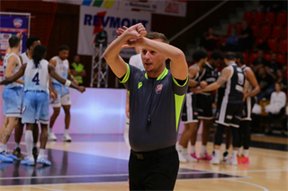 3. kolo TIPOS SBL: BC Prievidza - Nitra Blue Wings 72:74 (Ladislav Szibilla)	