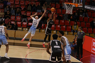 3. kolo TIPOS SBL: BC Prievidza - Nitra Blue Wings 72:74 (Ladislav Szibilla)	