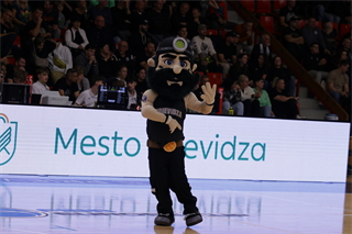 3. kolo TIPOS SBL: BC Prievidza - Nitra Blue Wings 72:74 (Ladislav Szibilla)	