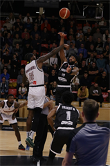 Európsky pohár FIBA: BC Prievidza - Keravnos BC 82:68 (Ladislav Szibilla)