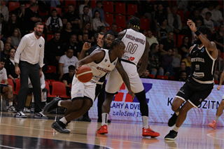 Európsky pohár FIBA: BC Prievidza - Keravnos BC 82:68 (Ladislav Szibilla)
