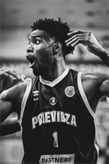Európsky pohár FIBA: BC Prievidza - Keravnos BC 82:68 (Vladimír Králik)	