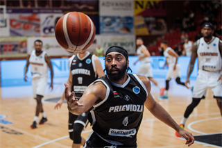 Európsky pohár FIBA: BC Prievidza - Keravnos BC 82:68 (Vladimír Králik)	