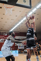 Európsky pohár FIBA: BC Prievidza - Keravnos BC 82:68 (Vladimír Králik)	