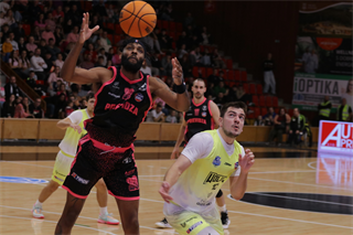 5. kolo TIPOS SBL: BC Prievidza - Košice Wolves 90:79 (Ladislav Szibilla)	