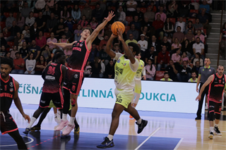 5. kolo TIPOS SBL: BC Prievidza - Košice Wolves 90:79 (Ladislav Szibilla)	