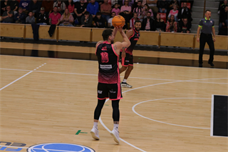 5. kolo TIPOS SBL: BC Prievidza - Košice Wolves 90:79 (Ladislav Szibilla)	