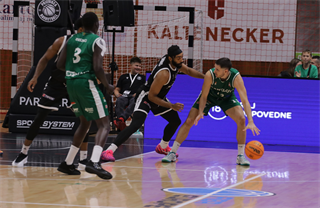 7. kolo TIPOS SBL: BC Prievidza : MBK Handlová 79:61 (Ladislav Szibilla)	