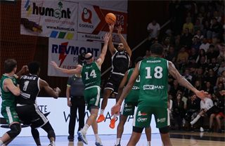 7. kolo TIPOS SBL: BC Prievidza : MBK Handlová 79:61 (Ladislav Szibilla)	