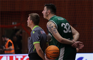7. kolo TIPOS SBL: BC Prievidza : MBK Handlová 79:61 (Ladislav Szibilla)	