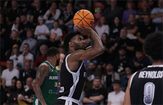 7. kolo TIPOS SBL: BC Prievidza : MBK Handlová 79:61 (Ladislav Szibilla)	