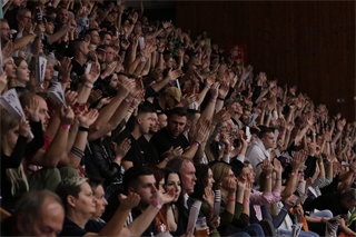 7. kolo TIPOS SBL: BC Prievidza : MBK Handlová 79:61 (Ladislav Szibilla)	