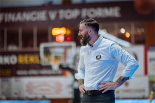 7. kolo TIPOS SBL: BC Prievidza - MBK Handlová 79:61 (Vladimír Králik)	