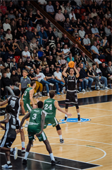 7. kolo TIPOS SBL: BC Prievidza - MBK Handlová 79:61 (Vladimír Králik)	