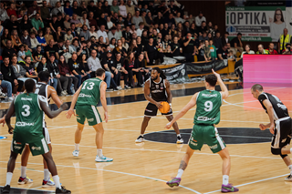 7. kolo TIPOS SBL: BC Prievidza - MBK Handlová 79:61 (Vladimír Králik)	