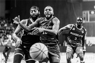 7. kolo TIPOS SBL: BC Prievidza - MBK Handlová 79:61 (Vladimír Králik)	