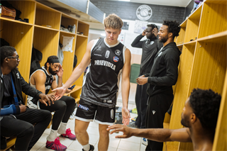 7. kolo TIPOS SBL: BC Prievidza - MBK Handlová 79:61 (Vladimír Králik)	