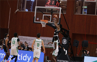Európsky pohár FIBA: BC Prievidza : Pelister Bitola 97:82 (Ladislav Szibilla)	