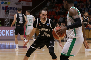 Európsky pohár FIBA: BC Prievidza : Pelister Bitola 97:82 (Ladislav Szibilla)	
