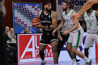 Európsky pohár FIBA: BC Prievidza : Pelister Bitola 97:82 (Ladislav Szibilla)	