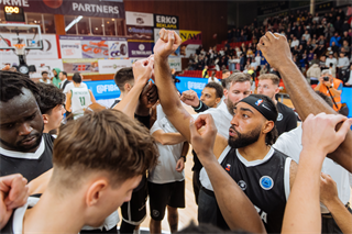Európsky pohár FIBA: BC Prievidza - Pelister Bitola 97:82 (Vladimír Králik)	