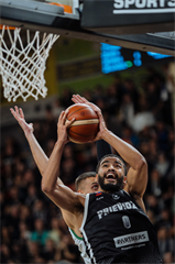 Európsky pohár FIBA: BC Prievidza - Pelister Bitola 97:82 (Vladimír Králik)	