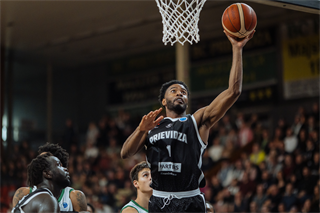 Európsky pohár FIBA: BC Prievidza - Pelister Bitola 97:82 (Vladimír Králik)	