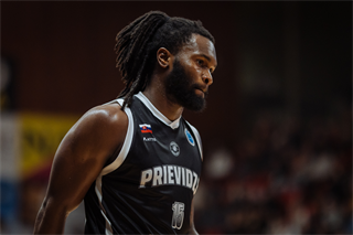 Európsky pohár FIBA: BC Prievidza - Pelister Bitola 97:82 (Vladimír Králik)	