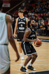 Európsky pohár FIBA: BC Prievidza - Pelister Bitola 97:82 (Vladimír Králik)	