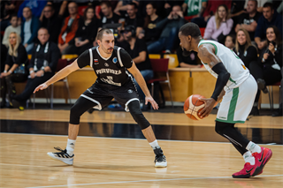 Európsky pohár FIBA: BC Prievidza - Pelister Bitola 97:82 (Vladimír Králik)	