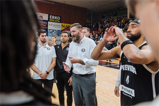Európsky pohár FIBA: BC Prievidza - Pelister Bitola 97:82 (Vladimír Králik)	