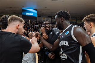 Európsky pohár FIBA: BC Prievidza - Pelister Bitola 97:82 (Vladimír Králik)	