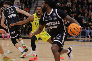 9. kolo TIPOS SBL: BC Prievidza : Patrioti Levice 86:92 (Ladislav Szibilla)	