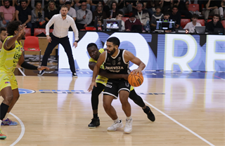 9. kolo TIPOS SBL: BC Prievidza : Patrioti Levice 86:92 (Ladislav Szibilla)	