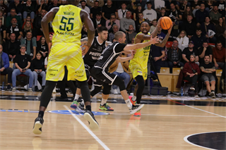 9. kolo TIPOS SBL: BC Prievidza : Patrioti Levice 86:92 (Ladislav Szibilla)	
