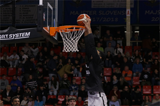 Európsky pohár FIBA: BC Prievidza : Cedevita Záhreb 83:64 (Ladislav Szibilla)	